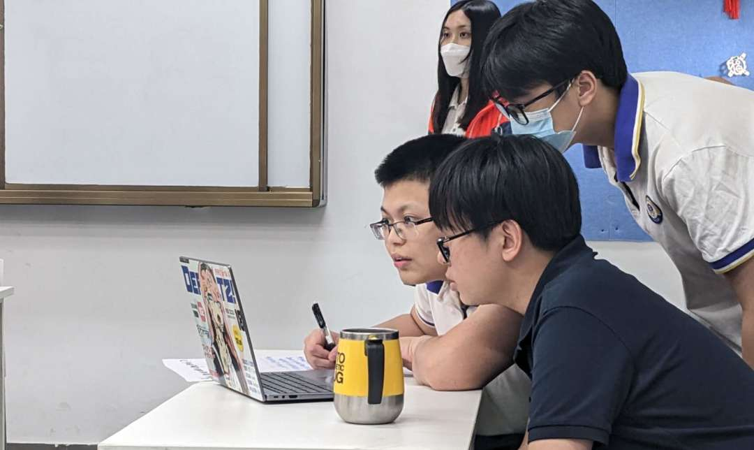 How to Design a Curriculum that Aligns with the Needs of Students Aiming for Top Universities